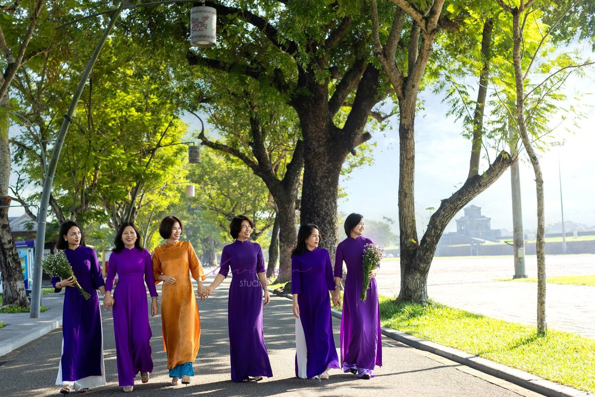 Báo giá chụp ảnh du lịch cùng nhóm bạn thân ở Huế