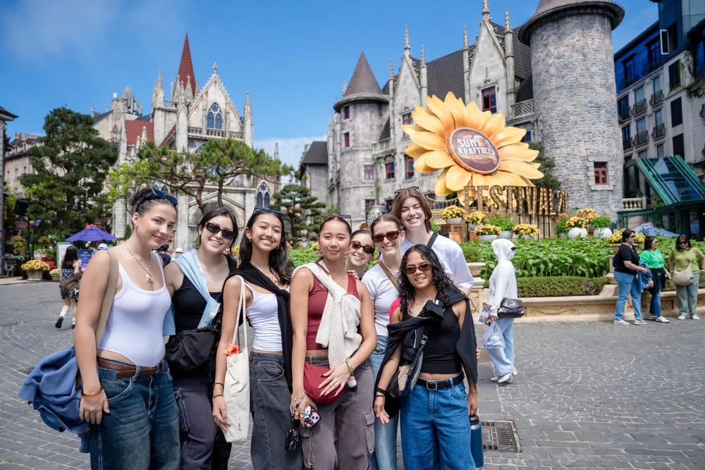 So sánh 10 dịch vụ ghép ảnh gia đình tại Đà Nẵng không thể bỏ lỡ