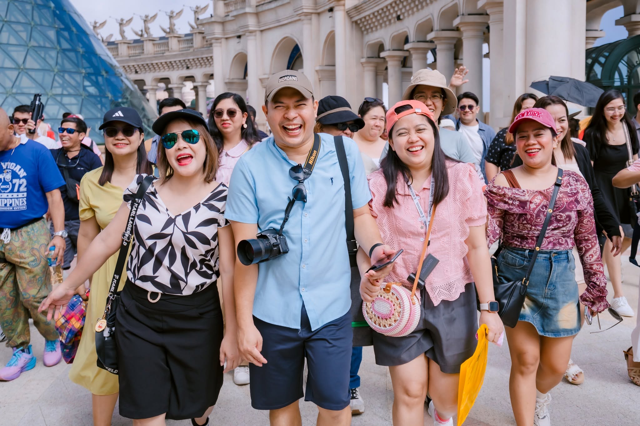 Kinh nghiệm sắp xếp đội ngũ chụp hình sự kiện chuyên nghiệp Kinh nghiệm sắp xếp đội ngũ chụp hình sự kiện chuyên nghiệp