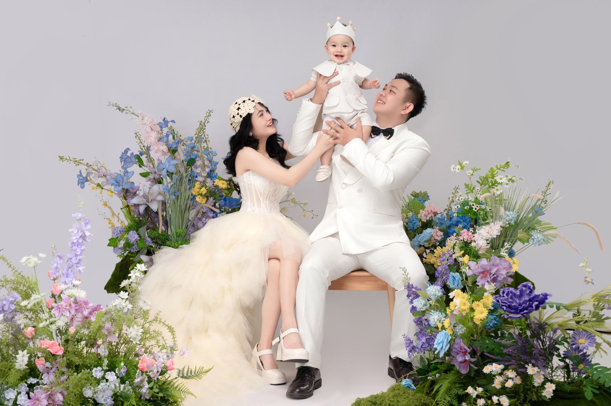 Địa chỉ chụp concept gia đình studio TPHCM (10) Địa chỉ chụp concept gia đình studio TPHCM (10)